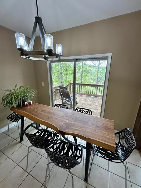 Dining - 20 Mountain Path, Burnside, KY 42519 photo 2 of 3