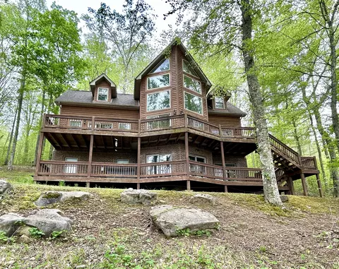 20 Mountain Path, Burnside, KY 42519
