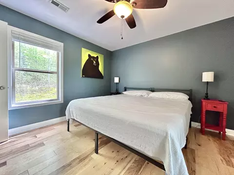 Bedroom - 20 Mountain Path, Burnside, KY 42519 photo 11 of 13