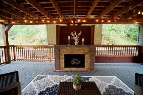 Exterior - 856 Fraley Dr, Morehead, KY 40351 photo 8 of 8