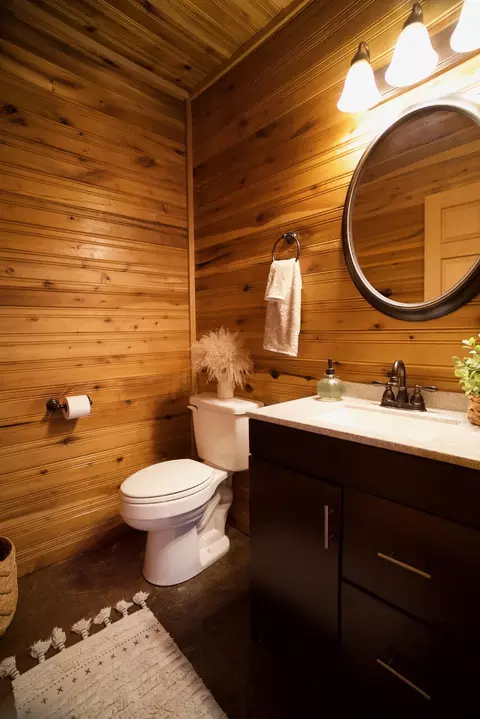 Bath - 856 Fraley Dr, Morehead, KY 40351 photo 3 of 3
