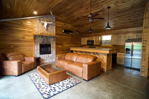 Living - 856 Fraley Dr, Morehead, KY 40351 photo 4 of 4