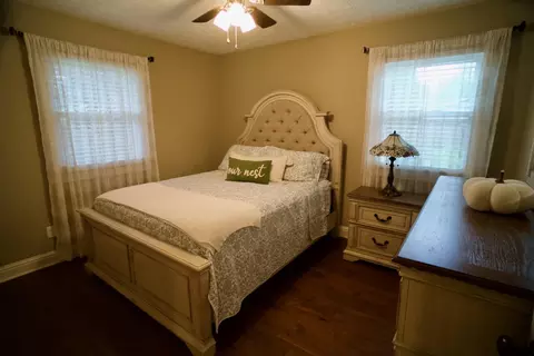 Bedroom - 856 Fraley Dr, Morehead, KY 40351 photo 2 of 3