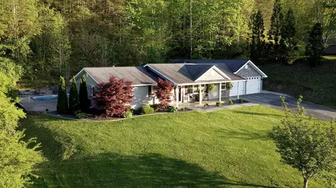 856 Fraley Dr, Morehead, KY 40351