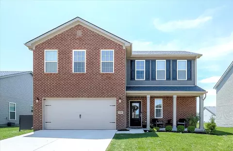 226 Granger Ln, Versailles, KY 40383