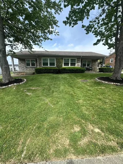 1357 Leaning Tree Ln, Lexington, KY 40517