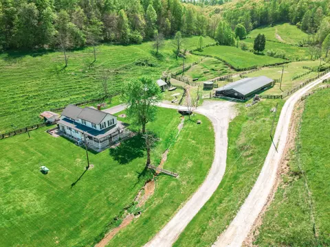 663 Waller Rd, Louisa, KY 41230