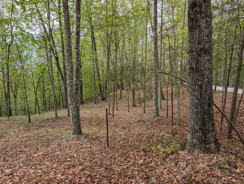 15 Sunrise Mountain Retreat Rd, Beattyville, KY 41311