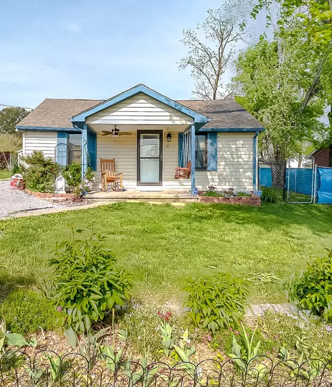 45 Mary St, Berea, KY 40403