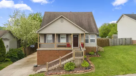 104 Mayflower Ct, Georgetown, KY 40324