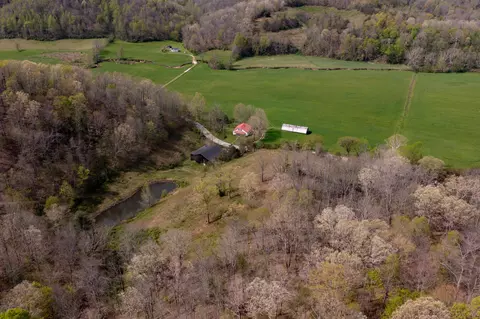 534 Lower Gilmore Rd, Campton, KY 41301 photo 4