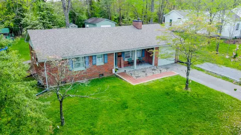 212 Williamsburg Ct, Danville, KY 40422
