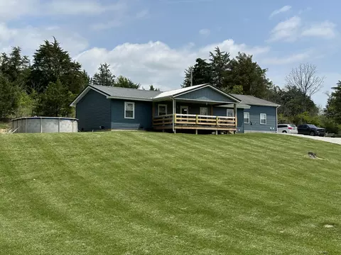 4190 Sugar Creek Rd, Carlisle, KY 40311