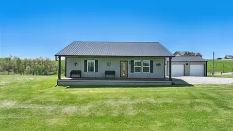 2114 Greenbrier Rd, Mount Sterling, KY 40353