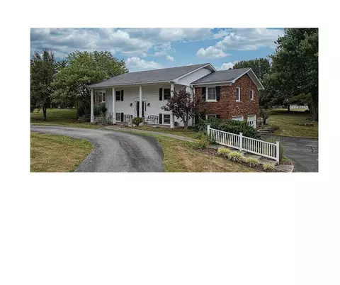 102 Pleasant Ridge Dr, Richmond, KY 40475