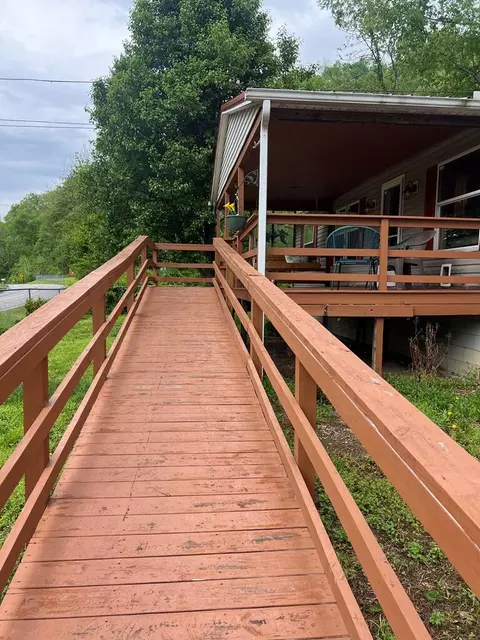 6262 Ky Rt 302, Van Lear, KY 41265 photo 17