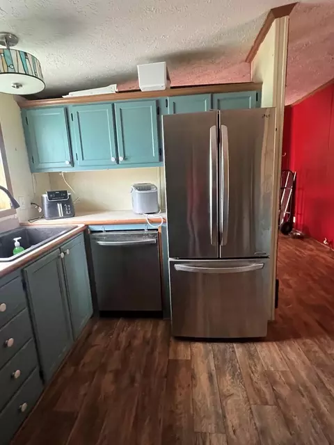 6262 Ky Rt 302, Van Lear, KY 41265 photo 12