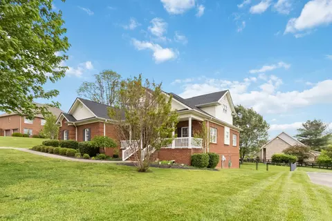 182 Clear Lake Dr, Somerset, KY 42503