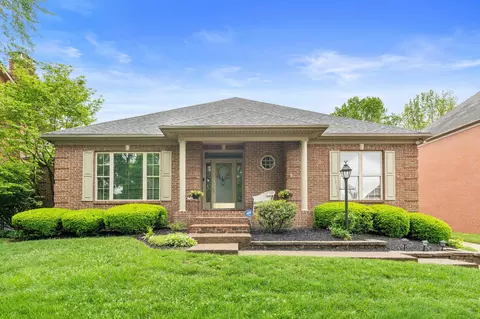 3283 Snaffle Rd, Lexington, KY 40513