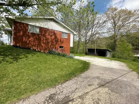 235 Maple Ln, Morehead, KY 40351 photo 5