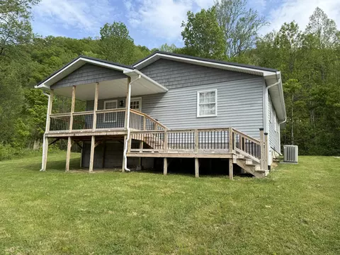 6748 Zebulon Hwy, Pikeville, KY 41501