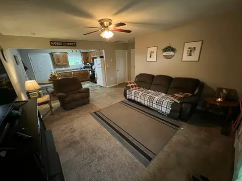 98 Clover Ln, Brodhead, KY 40409 photo 4