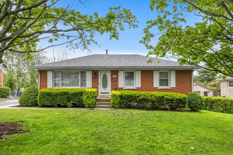 107 Highview Dr, Midway, KY 40347