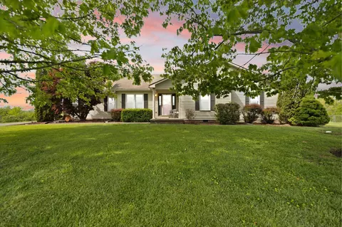 111 Woodridge Way, Berea, KY 40403