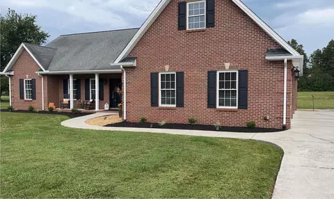 3011 Sunset Dr, Corbin, KY 40701