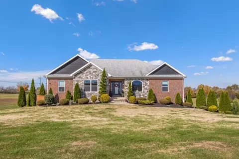 101 Creek Ridge Dr, Nicholasville, KY 40356