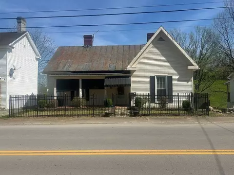 225 Mt Sterling Ave, Flemingsburg, KY 41041