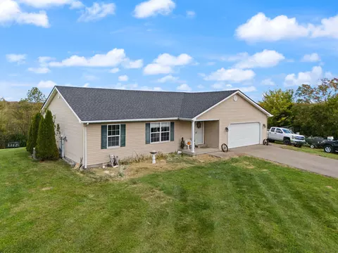 Exterior - 1237 Mt Hebron Rd, Lancaster, KY 40444 photo 2 of 4