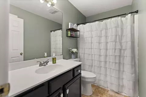 Bath - 1237 Mt Hebron Rd, Lancaster, KY 40444 photo 1 of 2