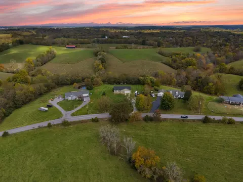 1237 Mt Hebron Rd, Lancaster, KY 40444
