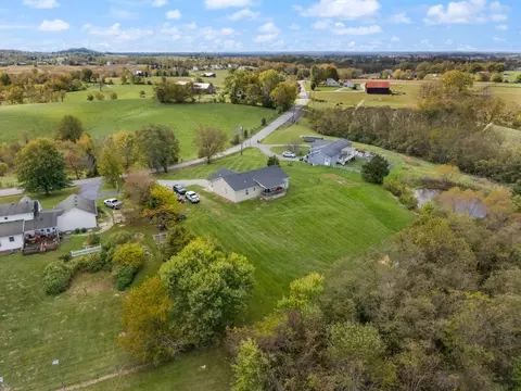 View/Area - 1237 Mt Hebron Rd, Lancaster, KY 40444 photo 9 of 10