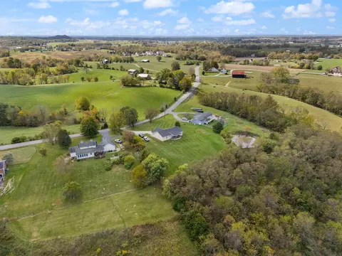 View/Area - 1237 Mt Hebron Rd, Lancaster, KY 40444 photo 8 of 10