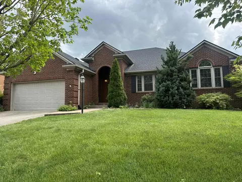 541 Park Ridge Dr, Richmond, KY 40475