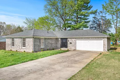 218 Tinderwood Dr, Frankfort, KY 40601