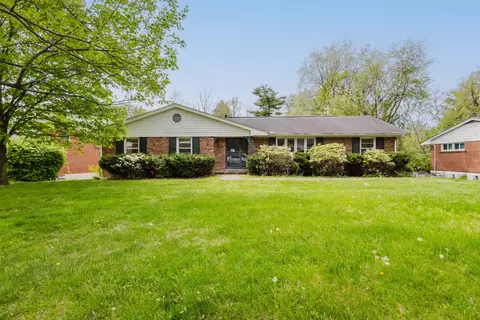 3479 Lansdowne Dr, Lexington, KY 40517