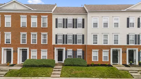 2605 Calgary, Lexington, KY 40509