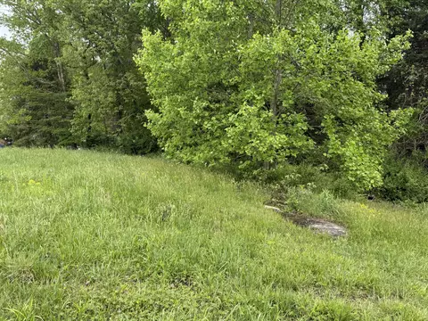 9999 Warm Springs Dr, London, KY 40744