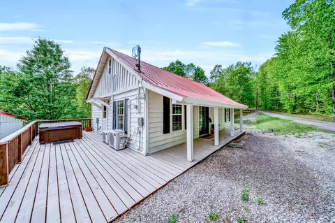 293 Deer Run Rd, Wellington, KY 40387