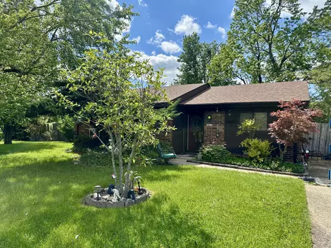 3813 Rapid Run Dr, Lexington, KY 40517