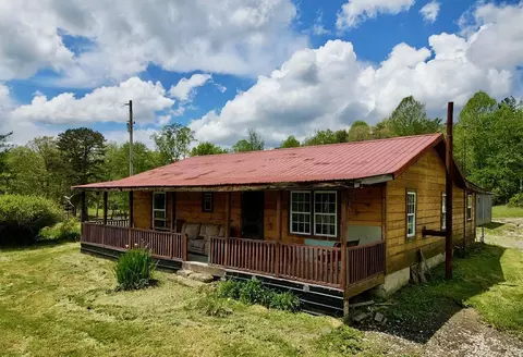 387 Old Fincastle Rd, Zoe, KY 41397