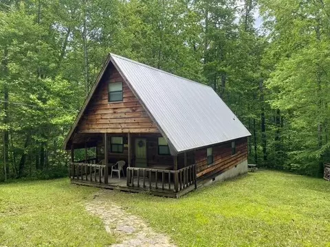 100 Buck Dr, Wellington, KY 40387