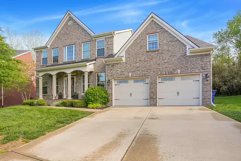 823 Lochmere Pl, Lexington, KY 40509