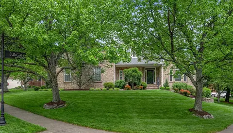 2537 Sungale Ct, Lexington, KY 40513