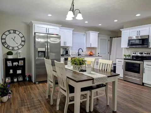 Kitchen - 156 Sampson St, Corbin, KY 40701 photo 6 of 6