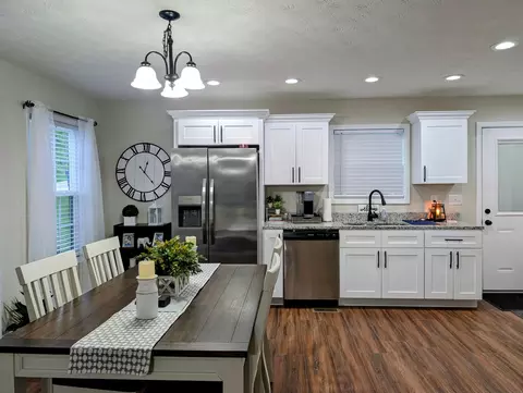 Kitchen - 156 Sampson St, Corbin, KY 40701 photo 3 of 6