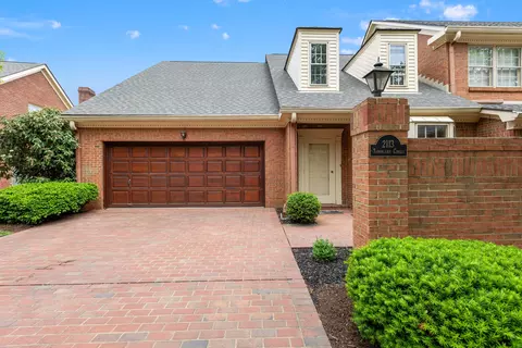 2113 Taborlake Cir, Lexington, KY 40502